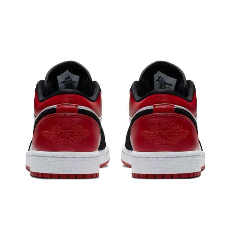 حذاء Air Jordan 1 منخفض الأصابع باللون الأسود